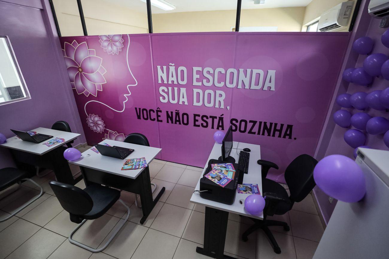 Polícia Civil de Serrinha recebe Sala Lilás para atendimento a mulheres vtimas de violência
