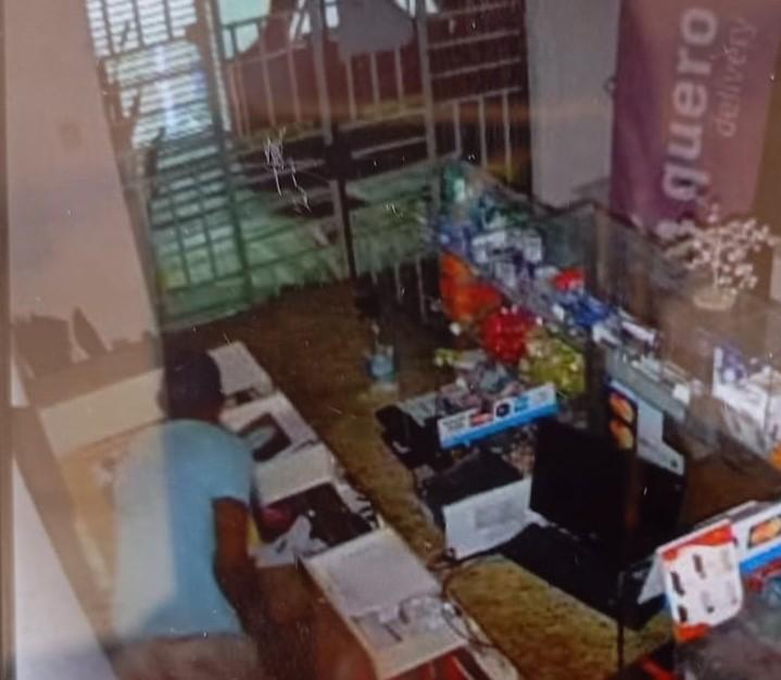 Homem é detido com cocaína após furto a restaurante em Serrinha