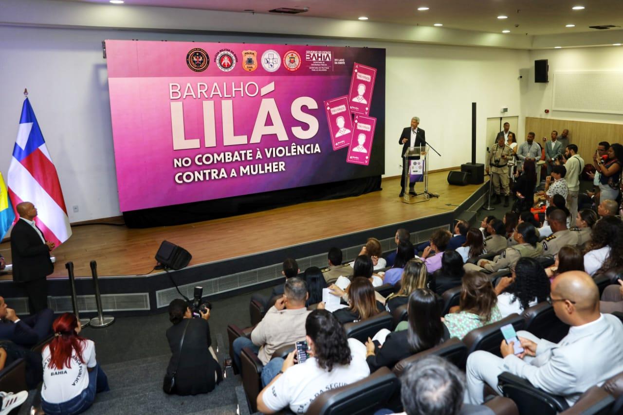 Lançamento do Baralho Lilás amplia busca por foragidos por crimes contra mulheres