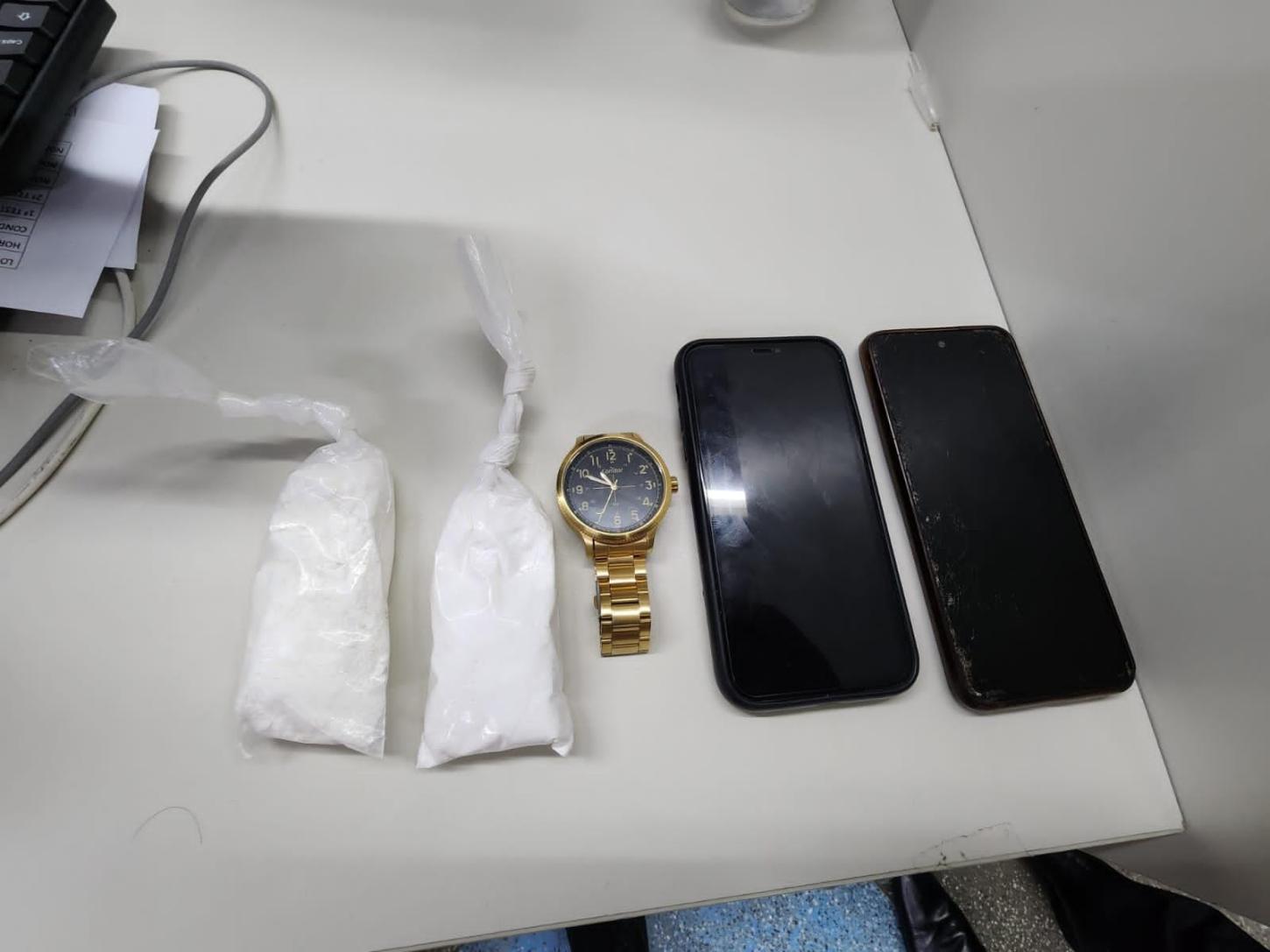 Homem é detido com cocaína ao tentar embarcar em ônibus na Rodoviária de Salvador