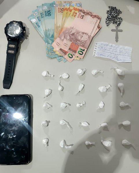 Homem é detido com porções de cocaína durante patrulhamento policial em Coité