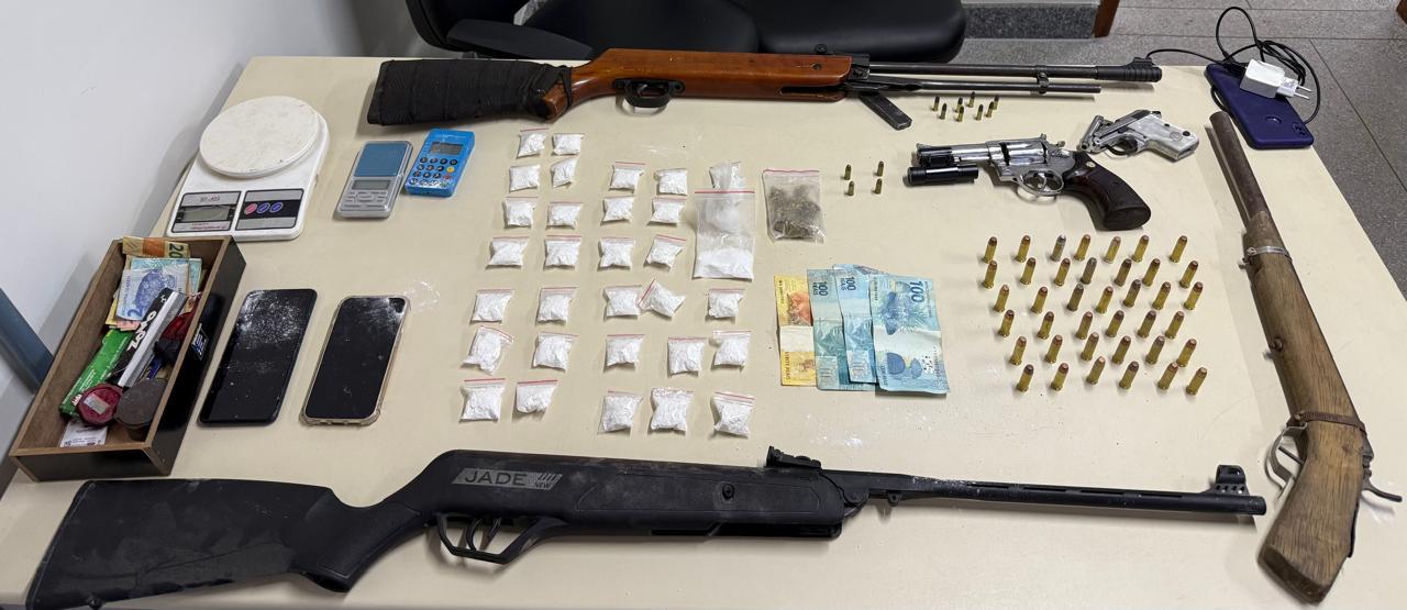 Operação conjunta em Santaluz resulta na prisão de sete suspeitos e apreensão de armas