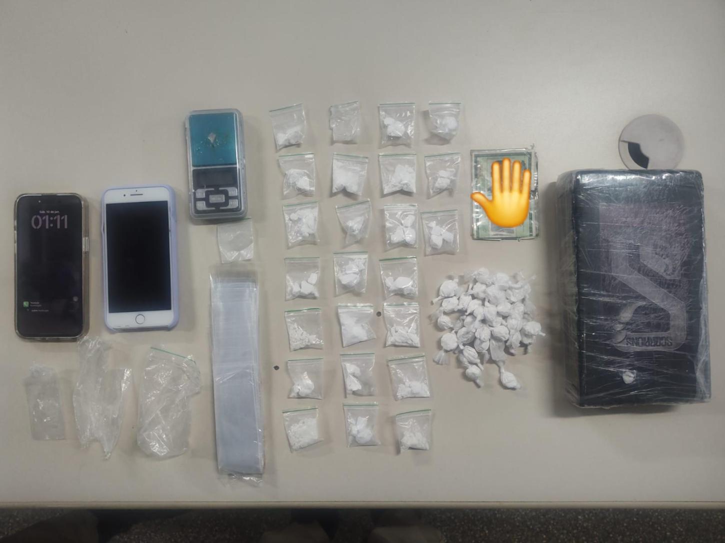 Polícia apreende mais de 1 kg de cocaína e conduz adolescente à delegacia na região do sisal 
