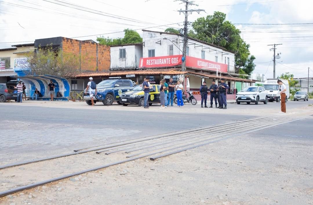 Prefeitura de Serrinha realiza inspeção técnica no cruzamento da linha férrea com a BA-409