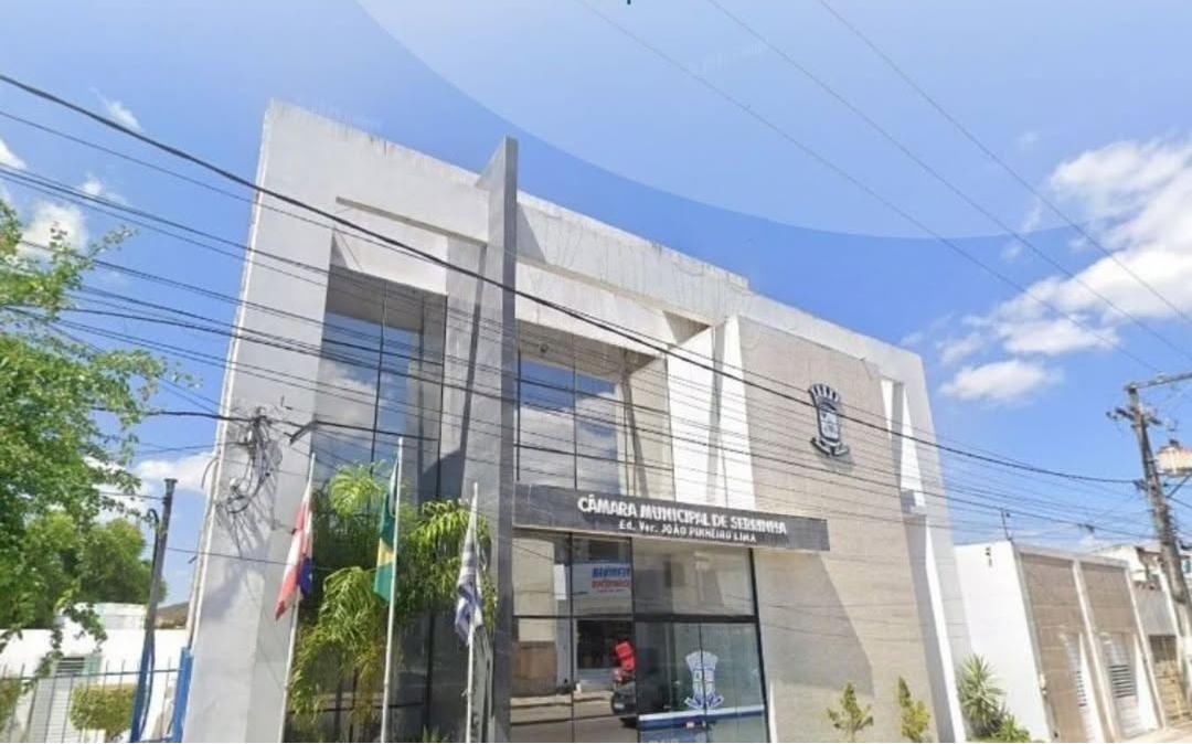 Câmara de Serrinha retoma sessões ordinárias nesta terça com abertura oficial do Legislativo 2026