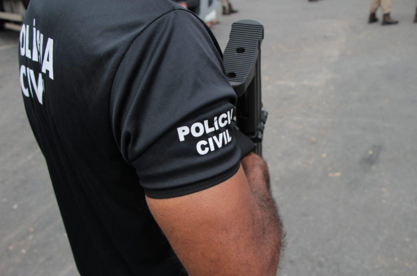 Homem é preso por agredir ex-companheira, ex-cunhada e incendiar residência em Araci