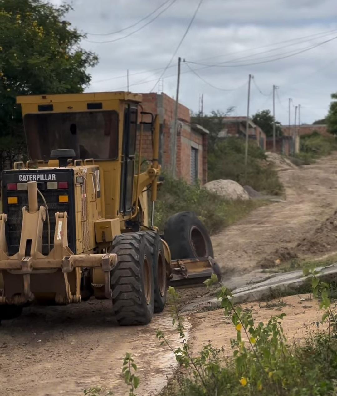 Prefeito detalha pavimentações e obras estruturais em povoados de Serrinha