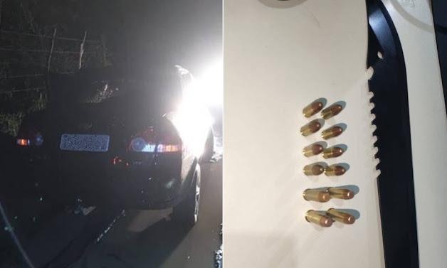 Carro é atingido por tiros em estrada rural de Barrocas e passageiro fica ferido