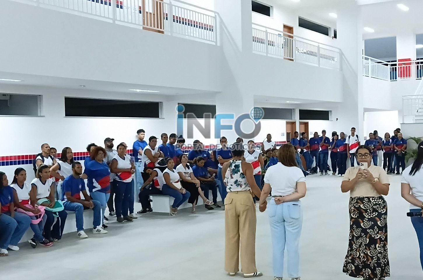 Colégio Estadual de Tempo Integral de Serrinha abre as portas com aula inaugural e evento cultural