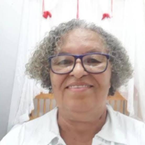 Vereador Lucas apresenta PL que homenageia ex-vereadora Helena Barreto com criação de importante Medalha