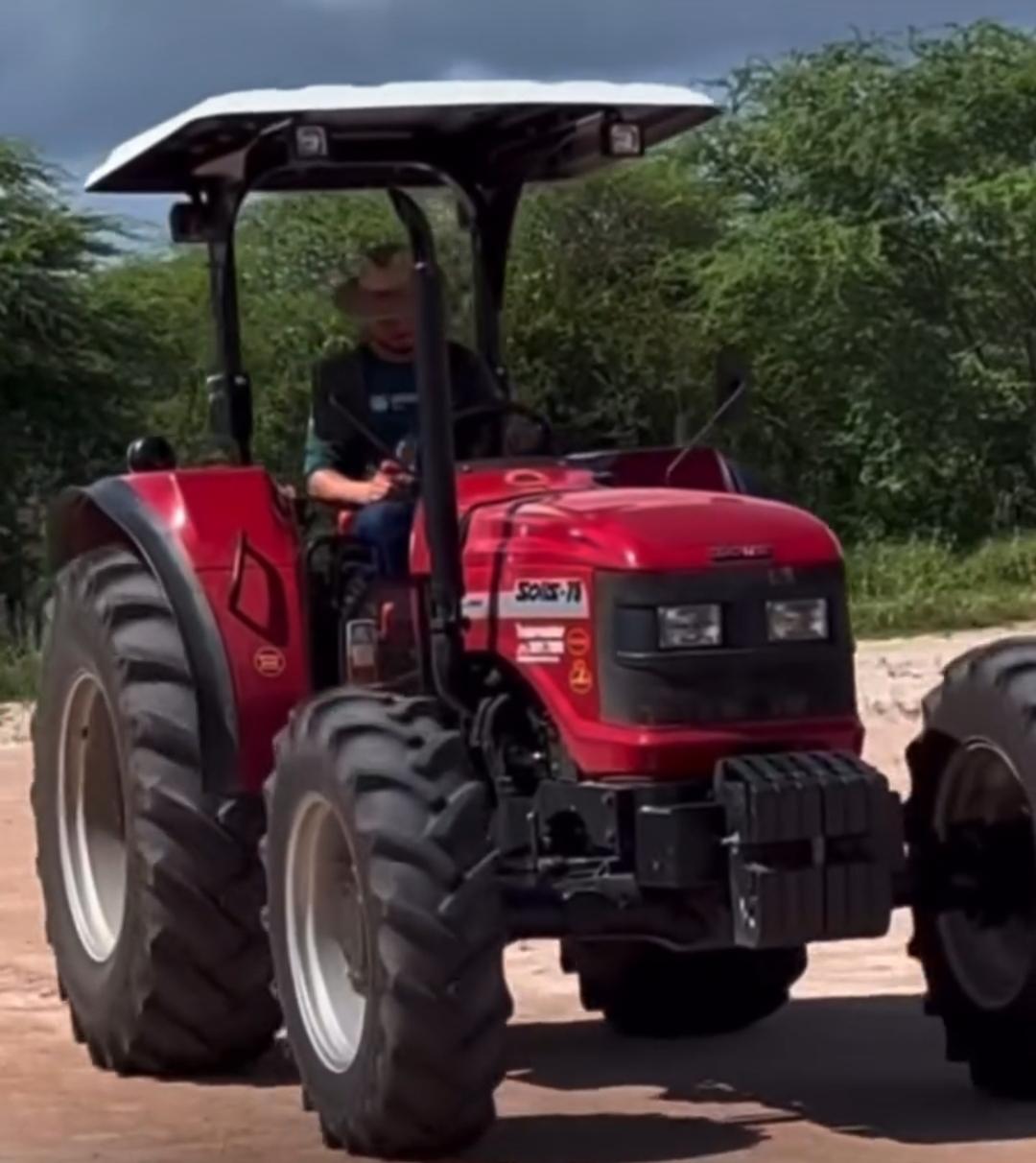 Capacitação fortalece agricultura familiar com curso de operação de trator em Barrocas