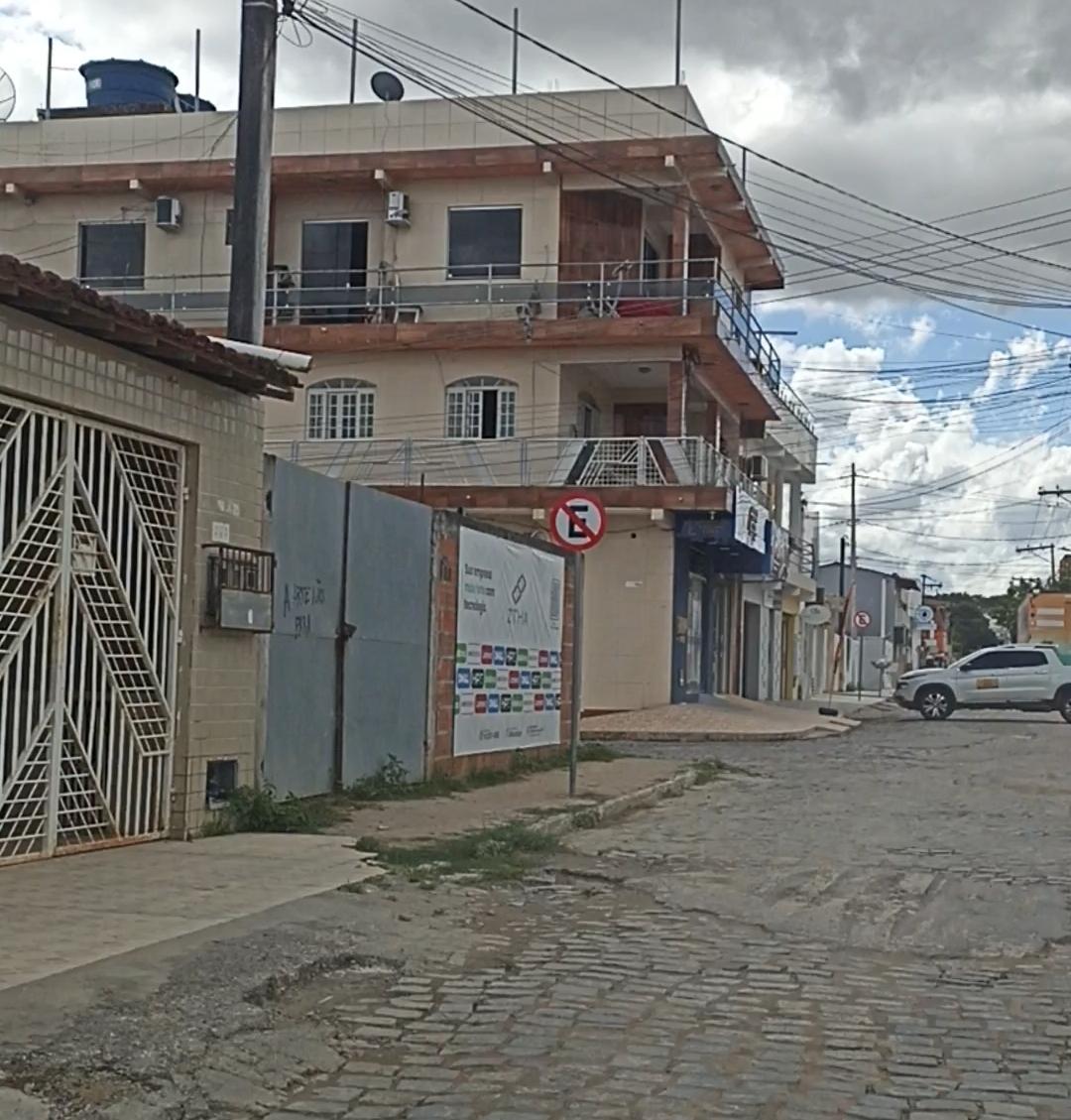 Estacionamento passa a ser permitido em apenas um lado da Rua Álvaro Augusto, em Serrinha; Confira