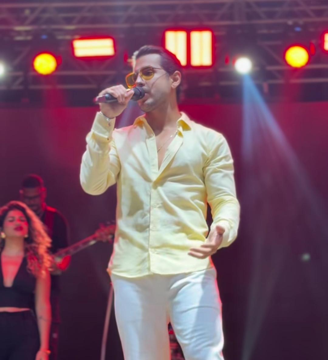 Cantor denuncia atraso no pagamento de cachês de shows realizados para o governo da Bahia