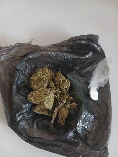 CETO apreende drogas e conduz suspeito após perseguição em Teofilândia