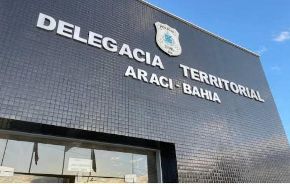 Desentendimento familiar termina em incêndio e homem é levado à delegacia em Araci
