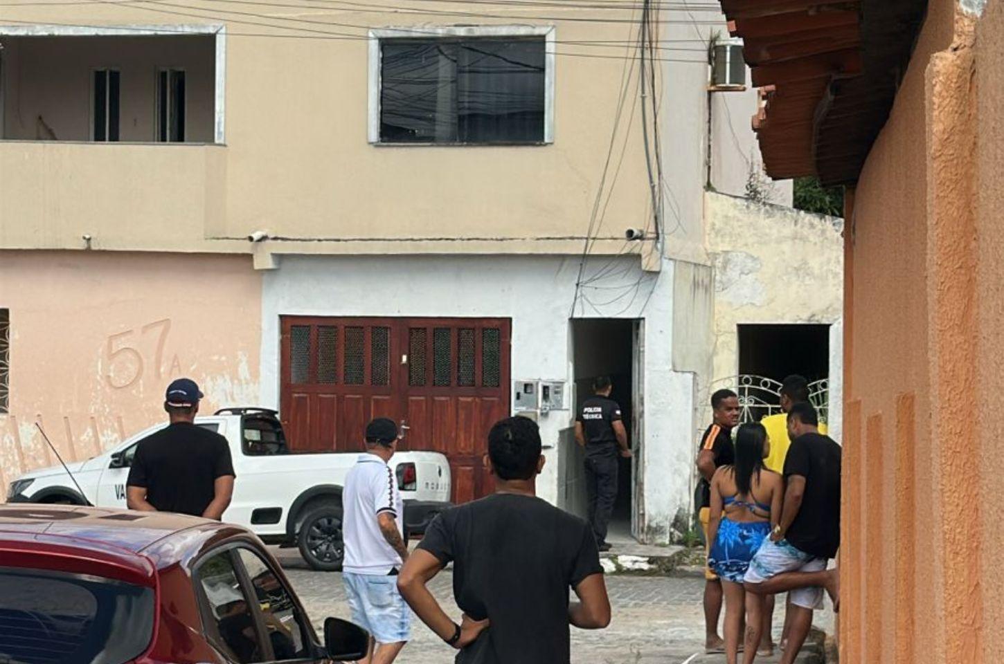 Prefeito decreta luto oficial após morte de três crianças em incêndio em Serrinha