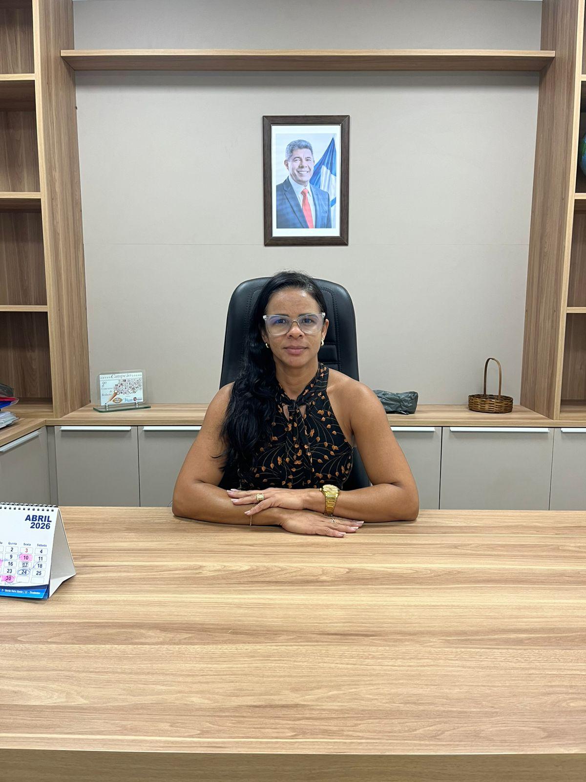 “Saí sem que seja a partir da minha vontade”, diz Juliana Araújo ao deixar direção do CETIS de Serrinha