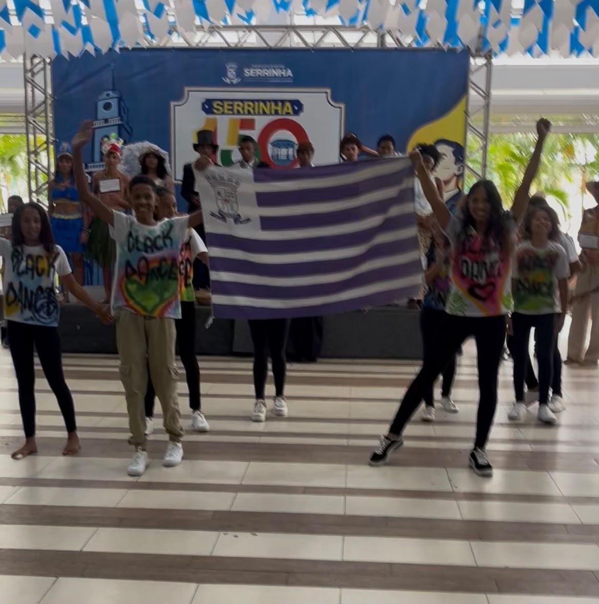 Black Dance resgata tradição do street dance e celebra os 150 anos de Serrinha com inovação cultural