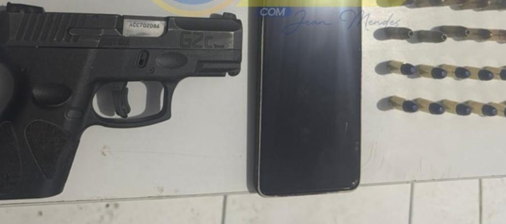 Homem é detido com arma de fogo e documento falso durante o São João de Serrinha