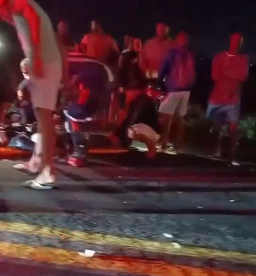 Motociclista fica gravemente ferido em colisão na BR-101 entre Cruz das Almas e Sapeaçu 