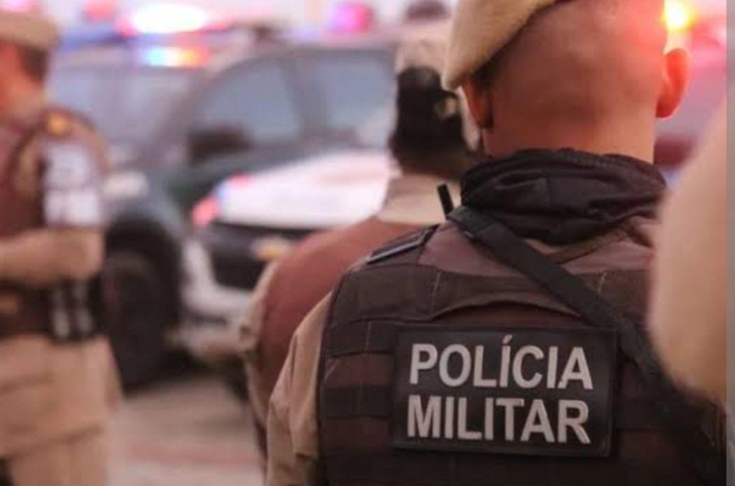 Cinco pessoas são conduzidas à delegacia após abordagem em bar em Serrinha