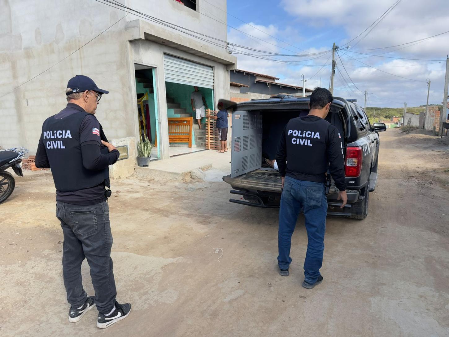 Operação alcança 12 municípios e prende 15 homens por crimes contra crianças e adolescentes; Idoso foi preso em Coité