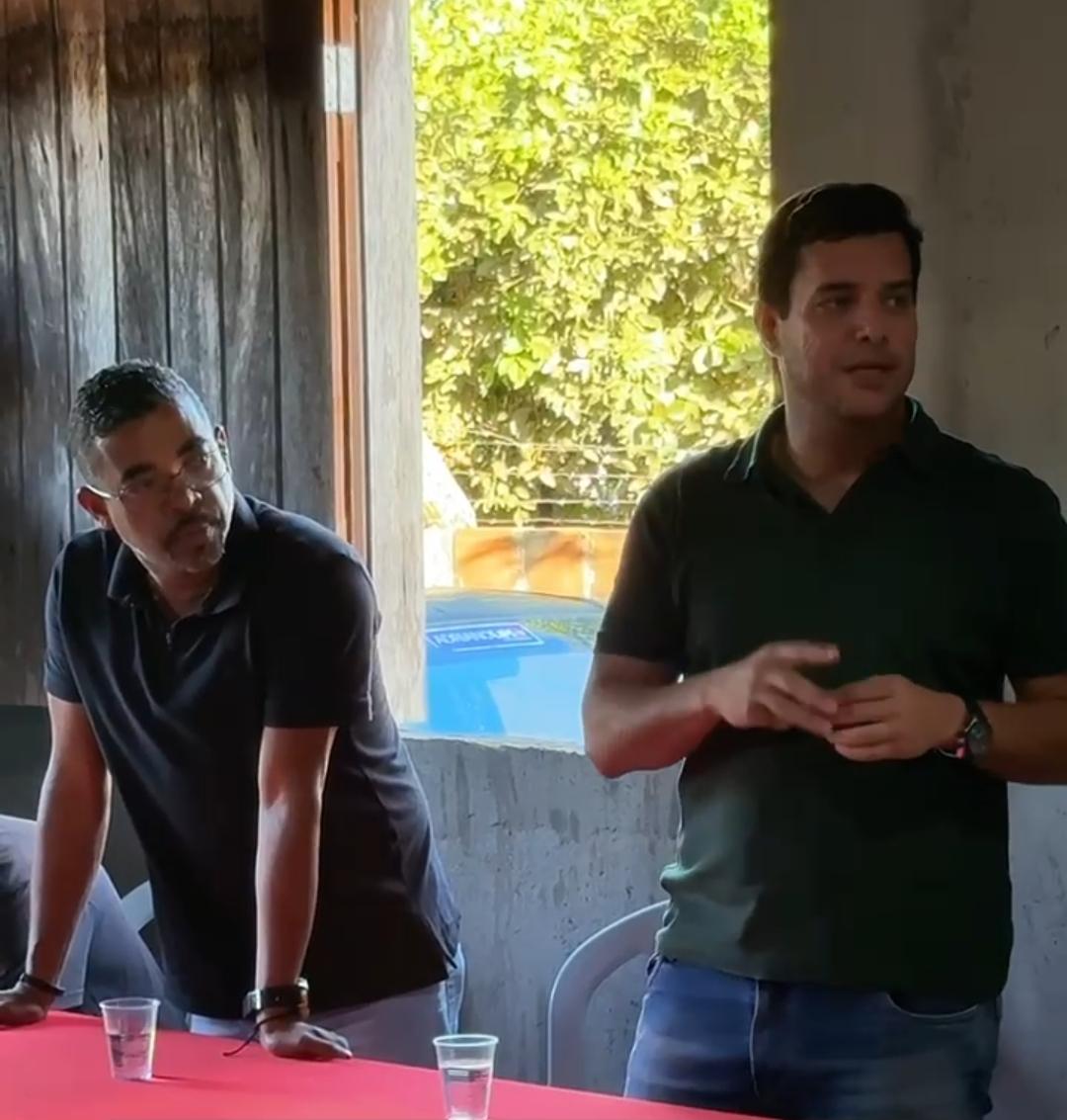 Prefeito de Serrinha se reúne com moradores e anuncia novidades para comunidade de Mombaça de Dó