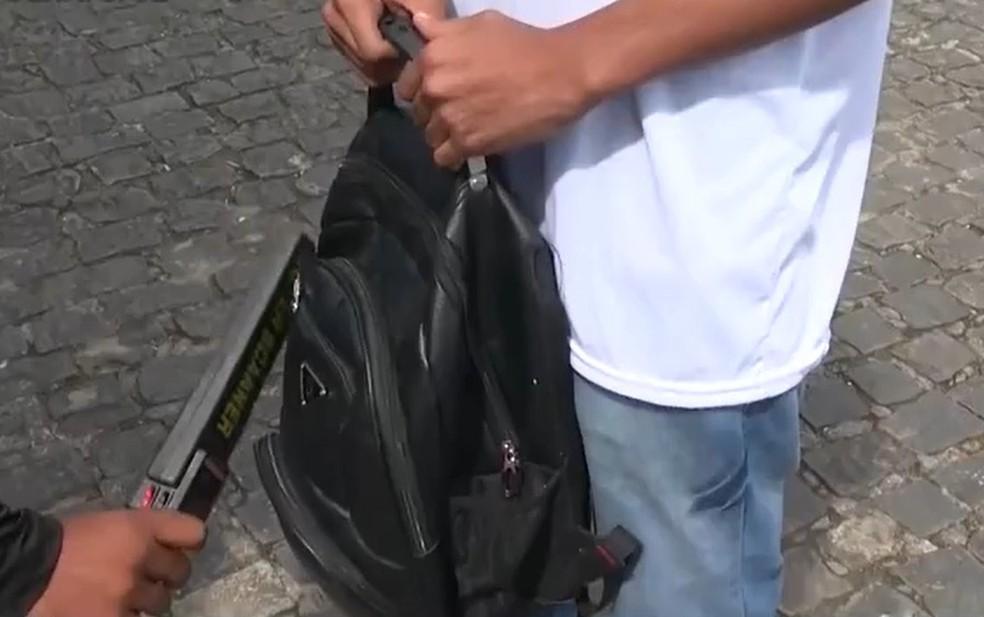 Prefeitura de Serrinha sanciona lei que autoriza detectores de metais nas escolas municipais