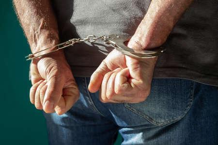 Homem é detido em Serrinha após reconhecimento facial apontar mandado por pensão alimentícia