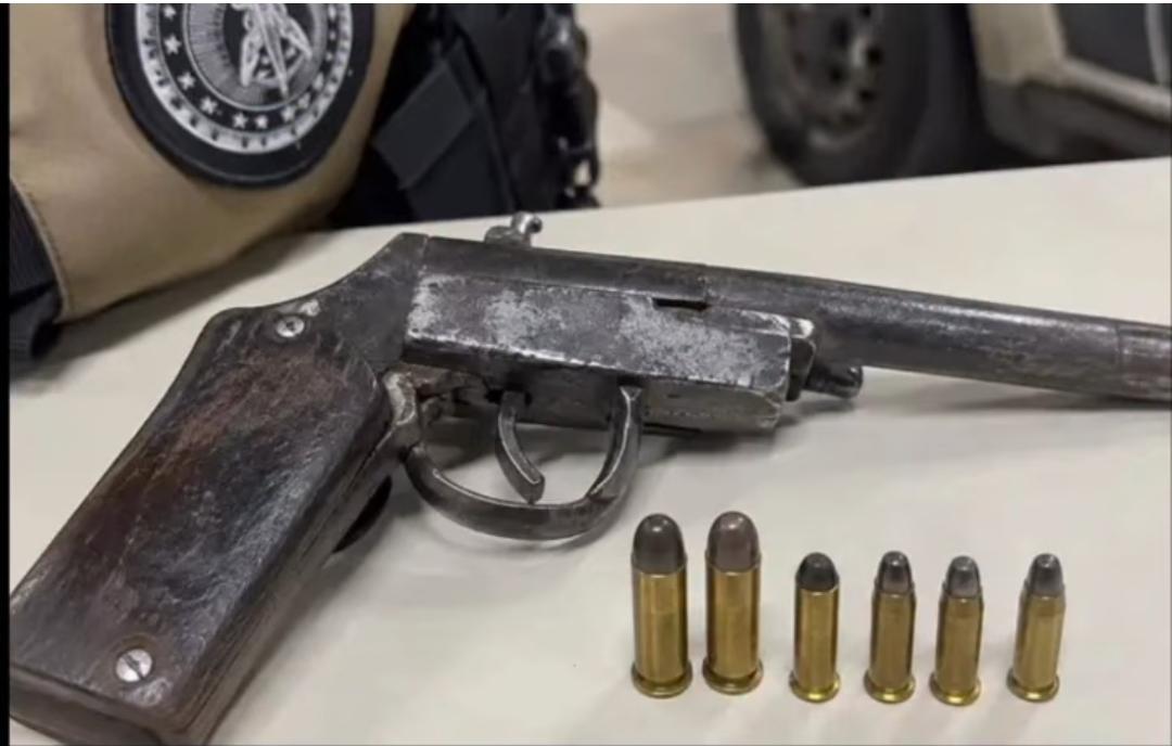 Idoso é detido com arma artesanal e seis munições em Araci