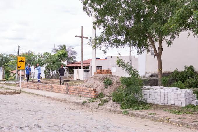 Adolescente morre afogado em tanque em povoado de Serrinha