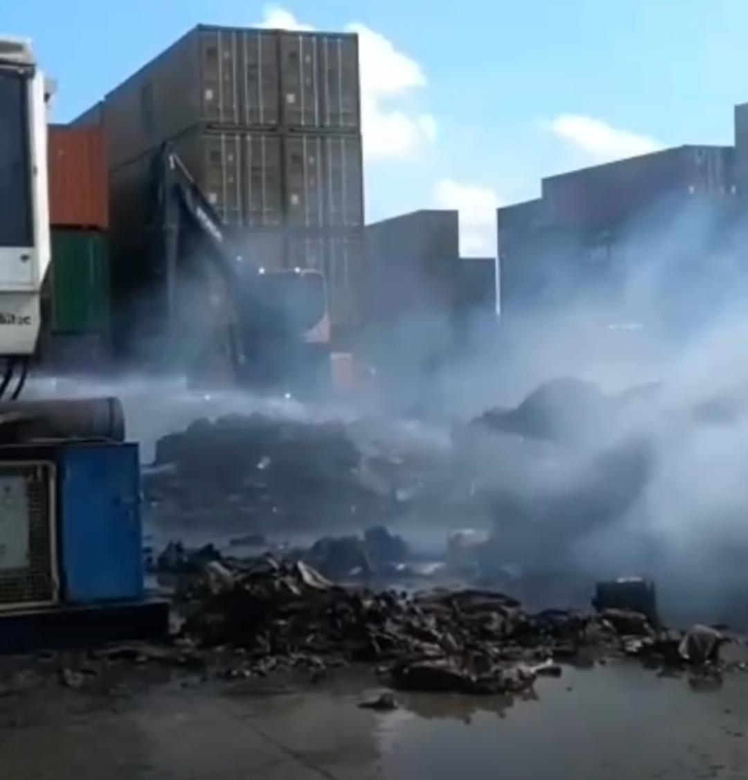 Incêndio atinge área externa da fábrica da BYD em Camaçari; veja vídeo