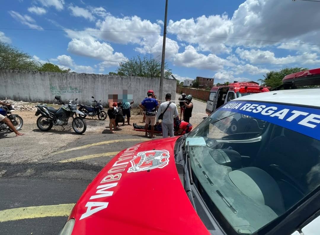 Jovem fica ferido após colisão entre duas motocicletas na BA-409, entre Coité e Serrinha