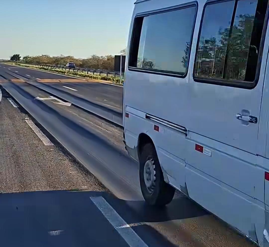 Trecho da BR-116 Norte recém-inaugurado em Serrinha apresenta afundamento da pista